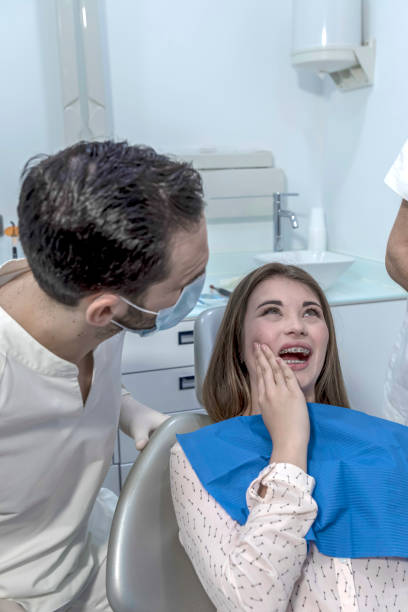 Best Weekend Emergency Dentist in Sneads, FL